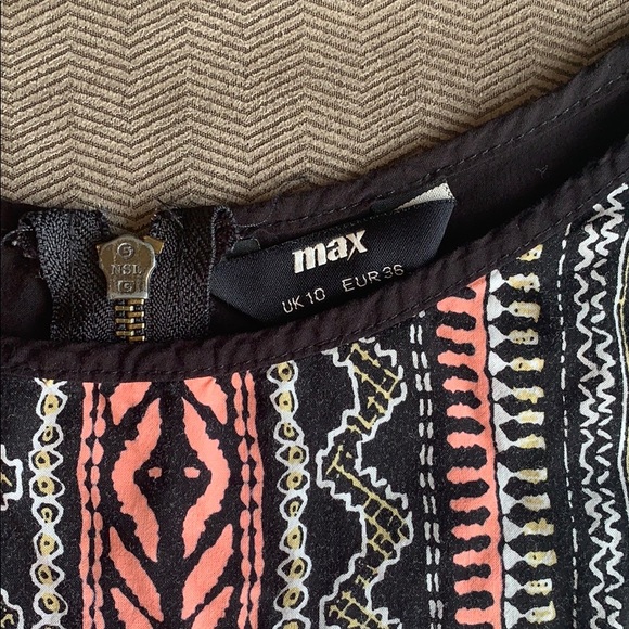 Cute top - Picture 3 of 4